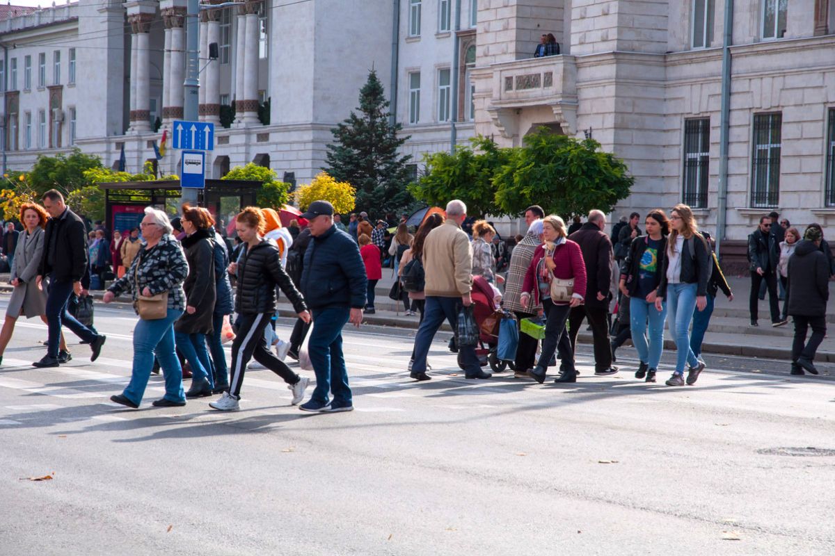 10 oferte de muncă în Chișinău cu salarii de la 15.000 de lei net