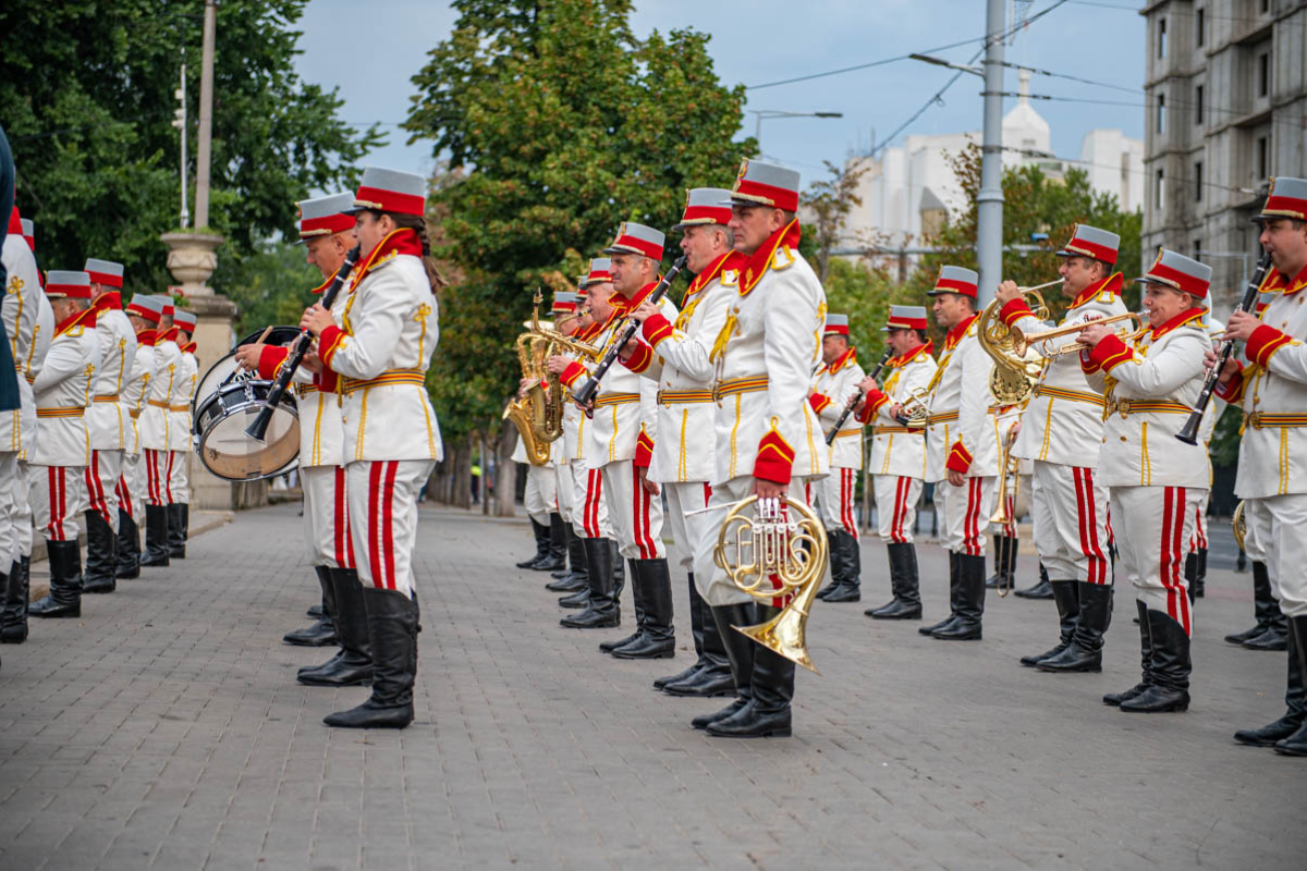 В августе у молдаван два дополнительных выходных! Календарь праздников в 2026 году