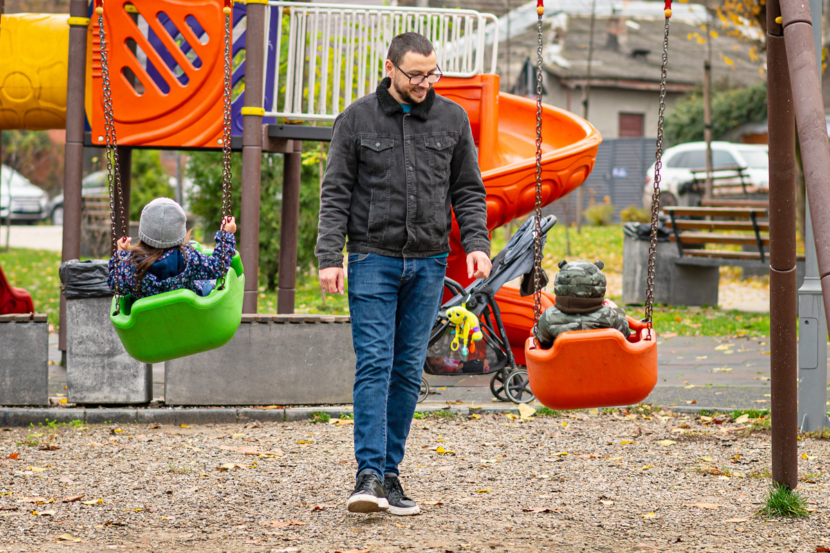 Отпуск по отцовству в Молдове: что положено папам в 2025 году